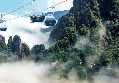 莽山五指峰漫游指南：踏云尋峰，探秘南嶺秘境